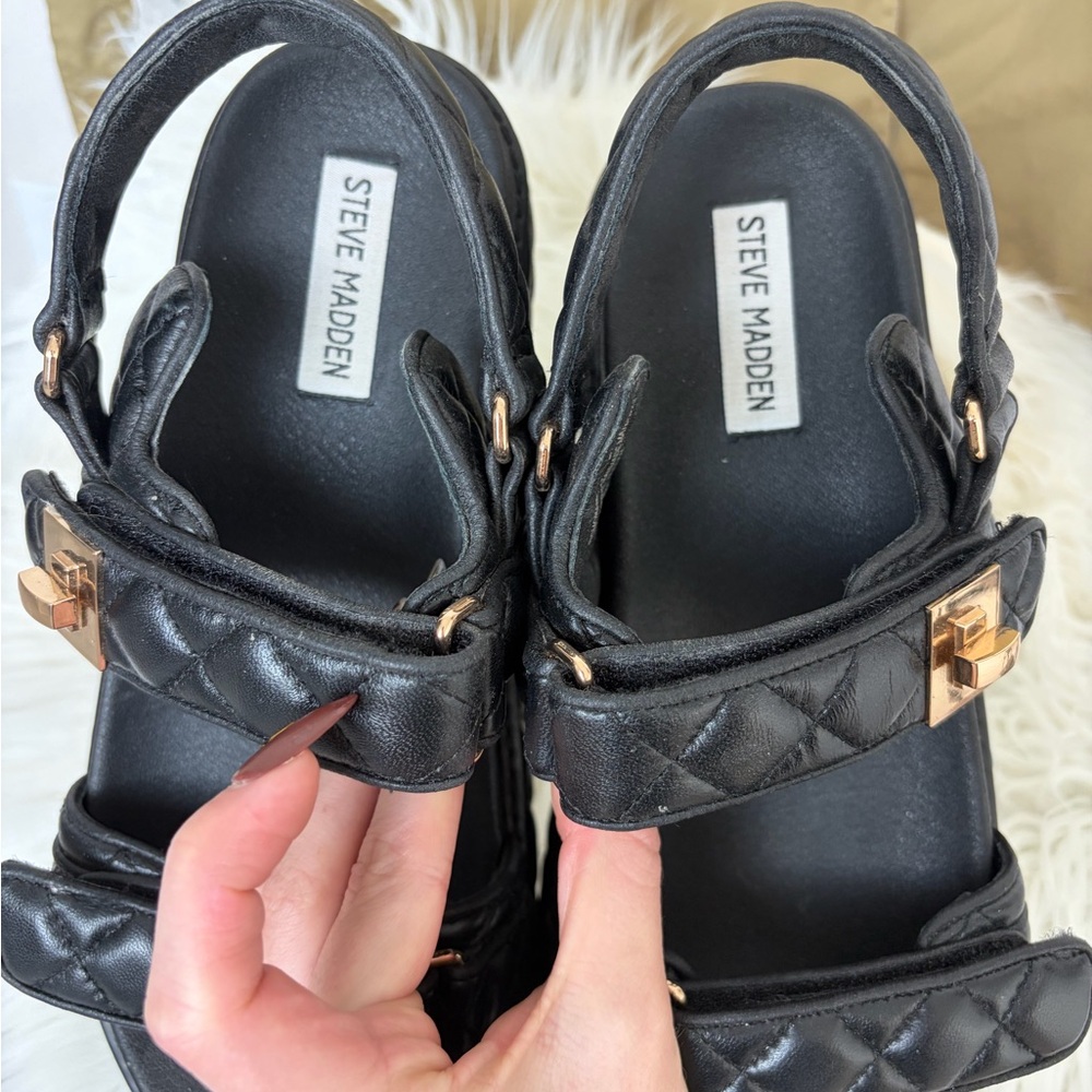 Steve Madden Black Quilted Sandals with Gold Accents - Picture 2 of 5